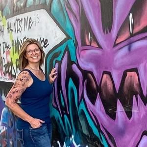 Meet your Posher, Cynthia